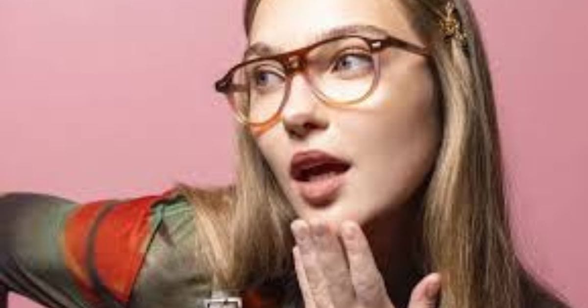 Eyeglass Shape for Oval Face: The Ultimate Guide